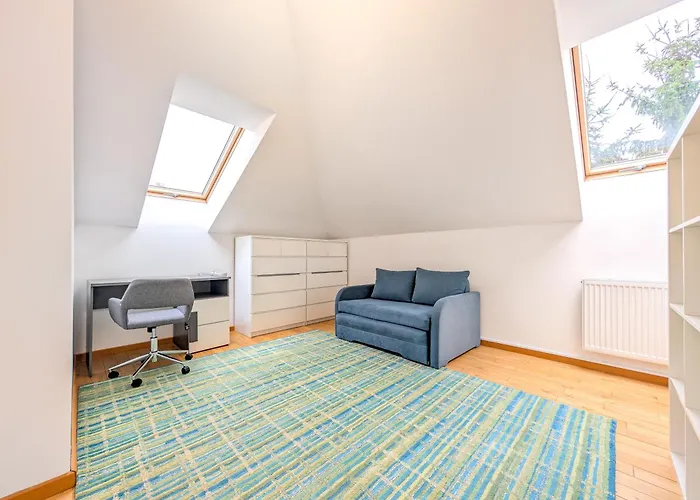 Вилла Trawowa Spacious House By Bookinghost