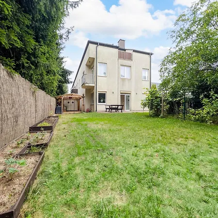 Trawowa Spacious House By Bookinghost * Vratislav